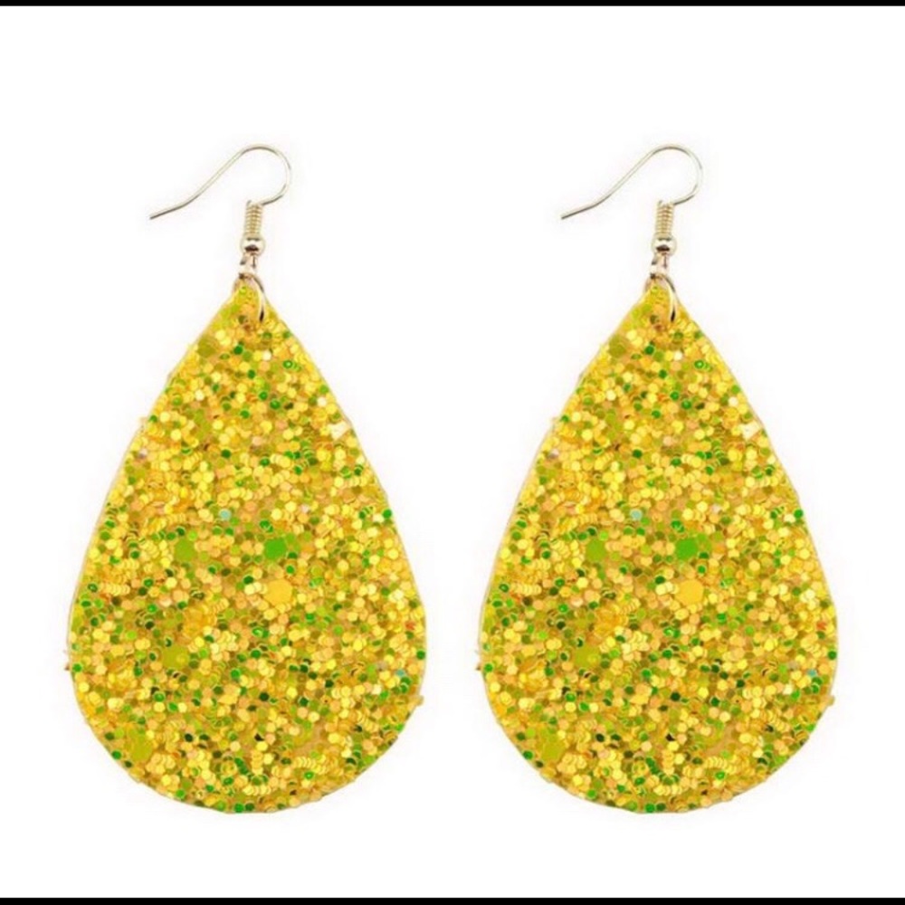 Yellow lightweight earring 3inch long